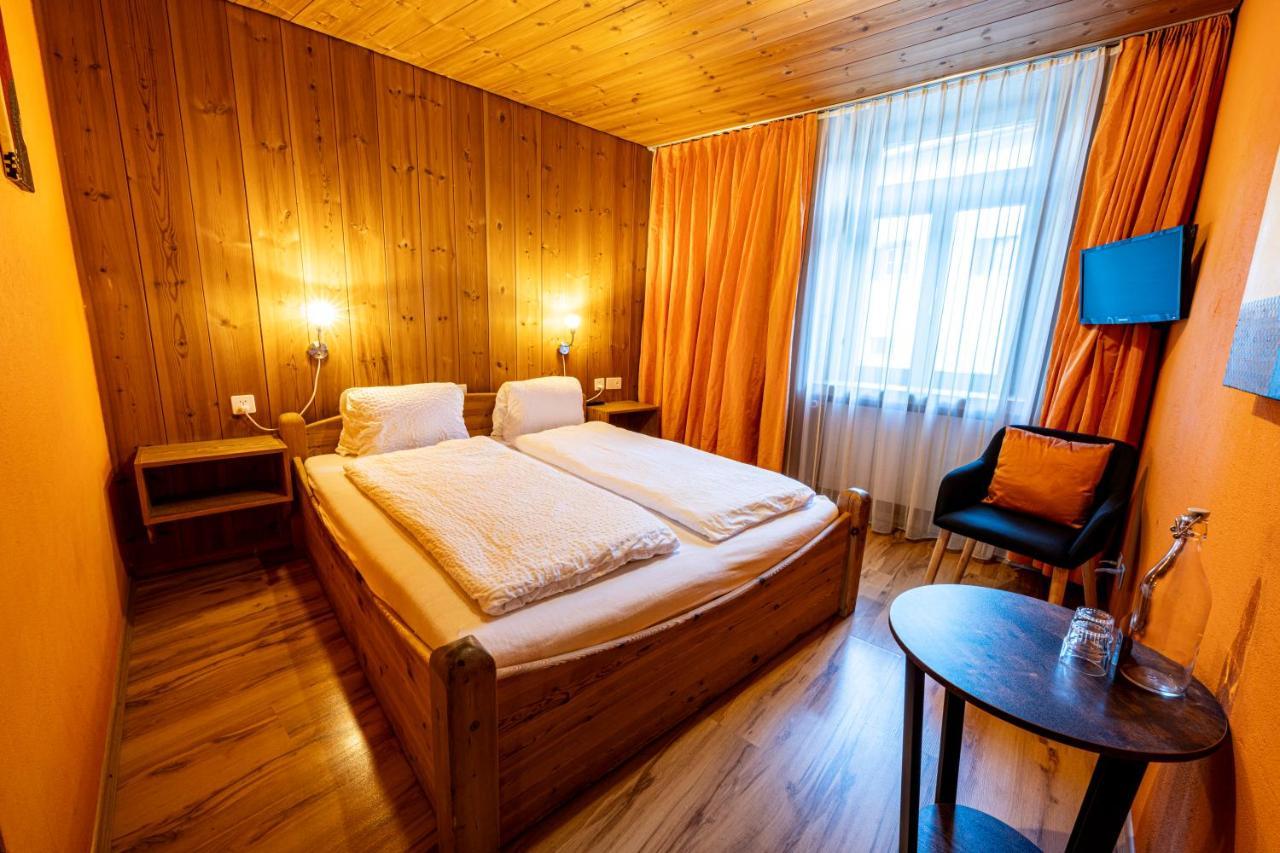 Curuna Hotel-Garni B&B Scuol Exteriér fotografie